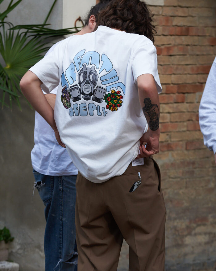 Inc. Unisex T-Shirt By The View Of Noone Breathe Deeply Graphic - immagine 5